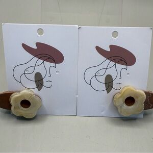 Cream and Brown Flower Earrings